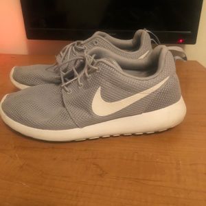 Men’s running shoe